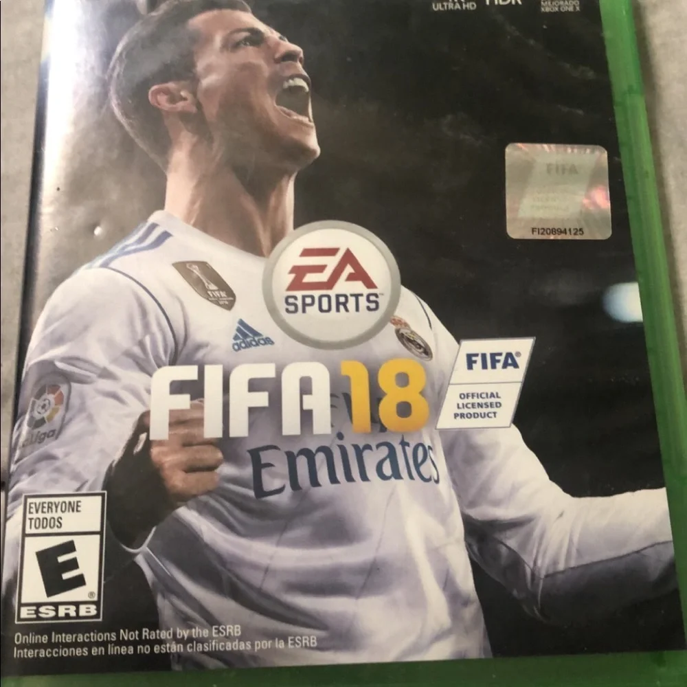X Box One FIFA 18 - Picture 1 of 2